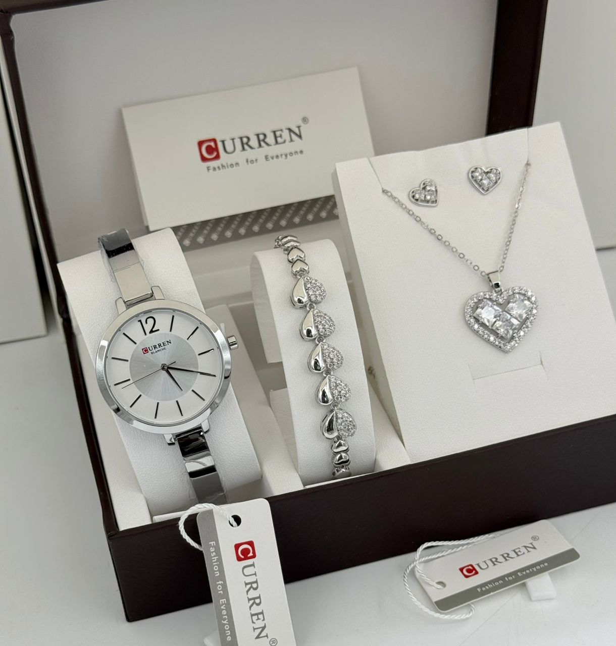 Jewelries